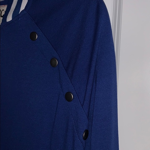 Bomber Jacket - Picture 3 of 6